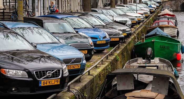 Buying, importing, and selling a car in the Netherlands | Expatica